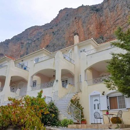 West Red Rock And View Leonidio Maisonette Studio Екстер'єр фото