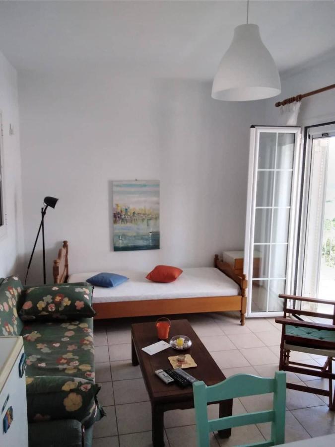 West Red Rock And View Leonidio Maisonette Studio Екстер'єр фото